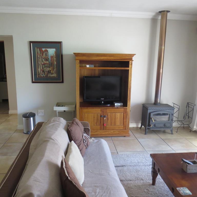 Гостевой дом Bella Vista Self Catering Кларенс Экстерьер фото